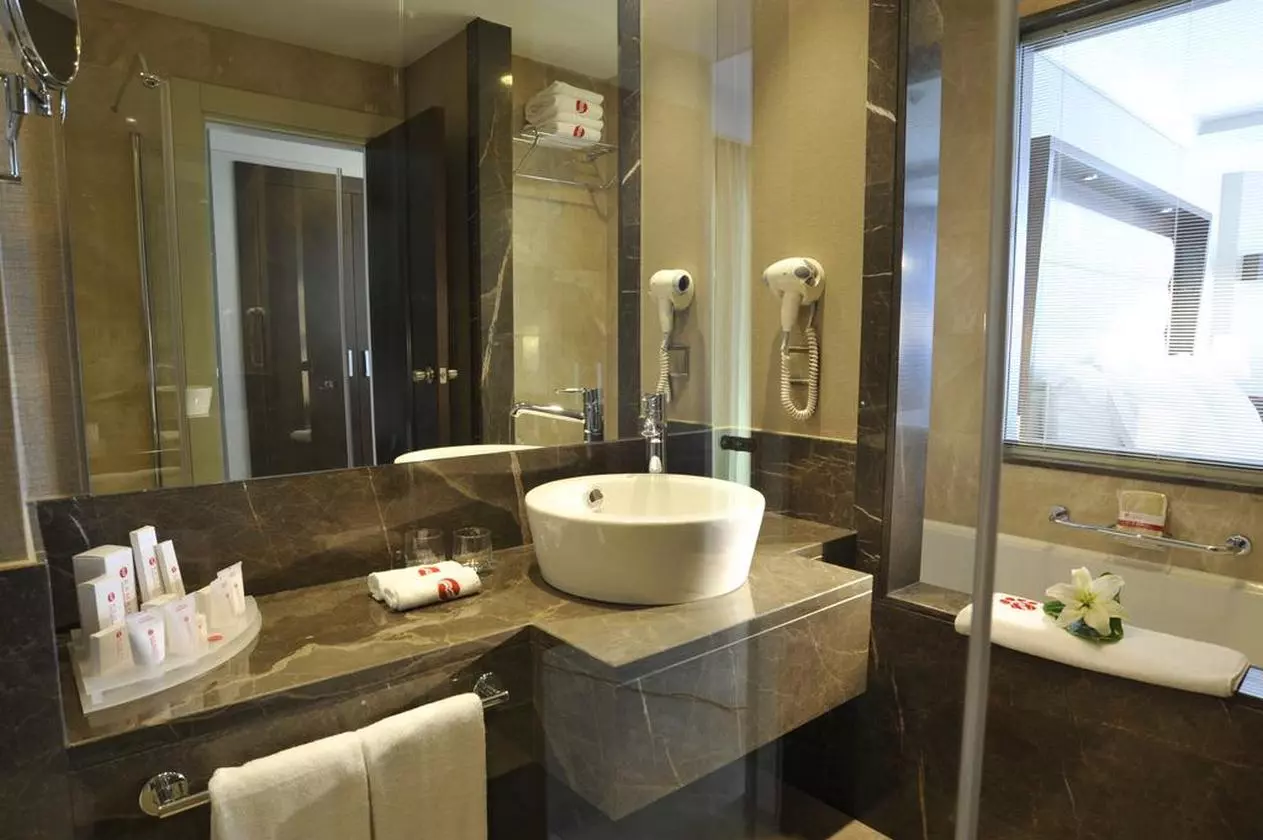 479070RAMADAPLAZA_SHABAVIZ (22).jpg